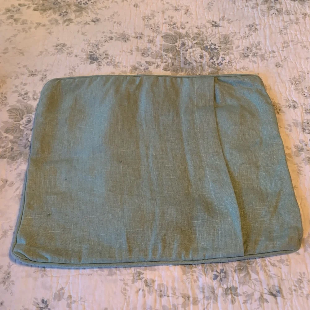 Spring pillow cover